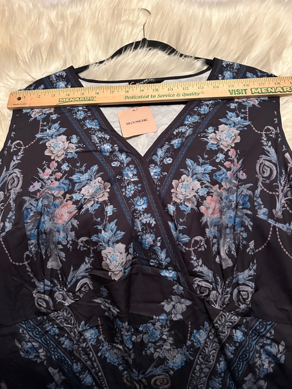 New! BloomChic V-Neck Boho Print Sleeveless Midi Dress - Picture 5 of 7